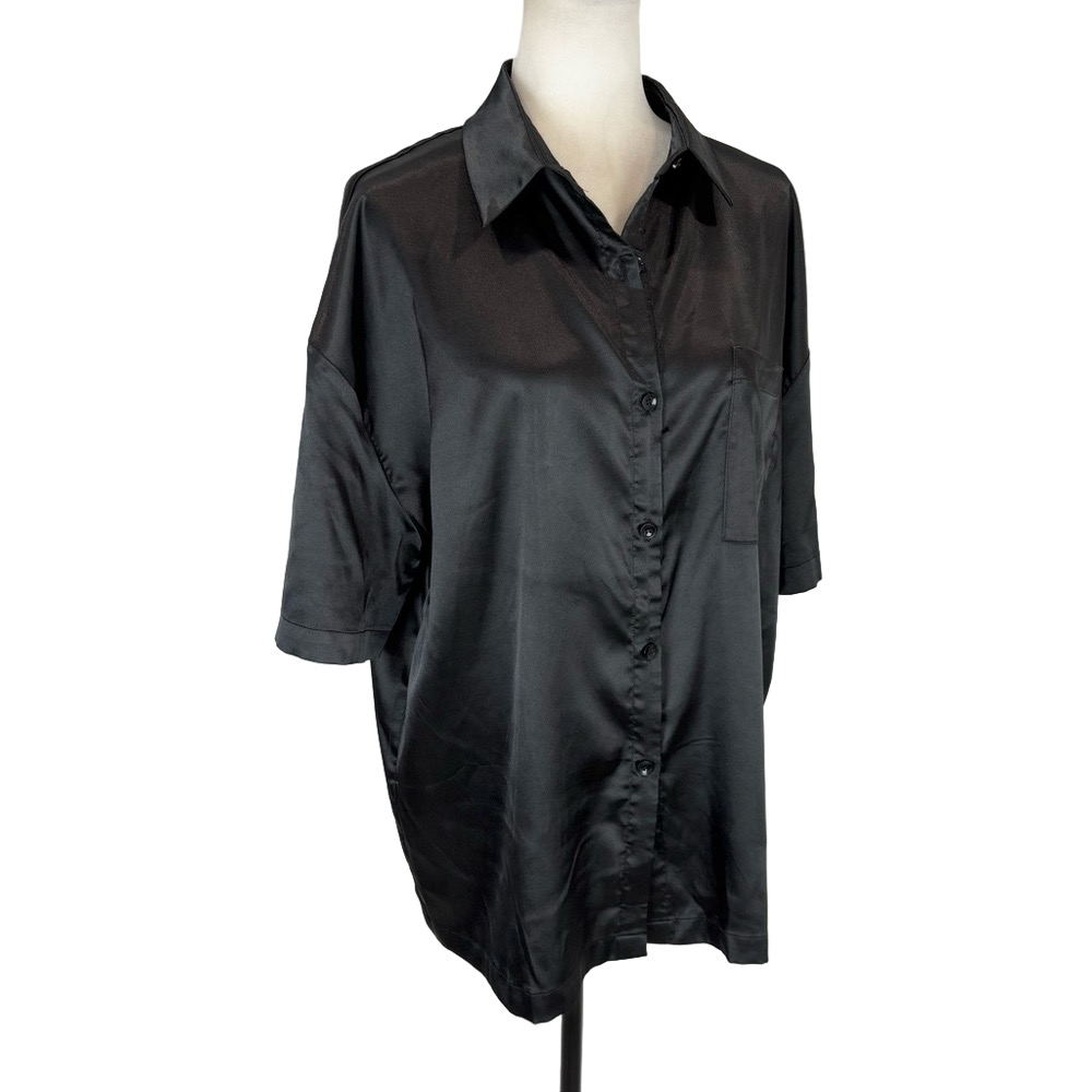 Eskouaer black satin shirt
